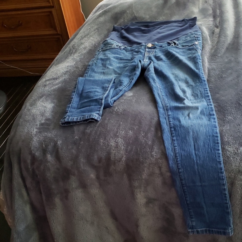 Maternity jeans